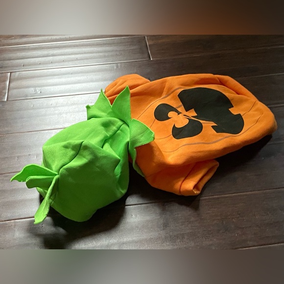 Pumpkin Halloween hooded pet costume - Medium - cat or small dog 🎃 - Picture 9 of 9